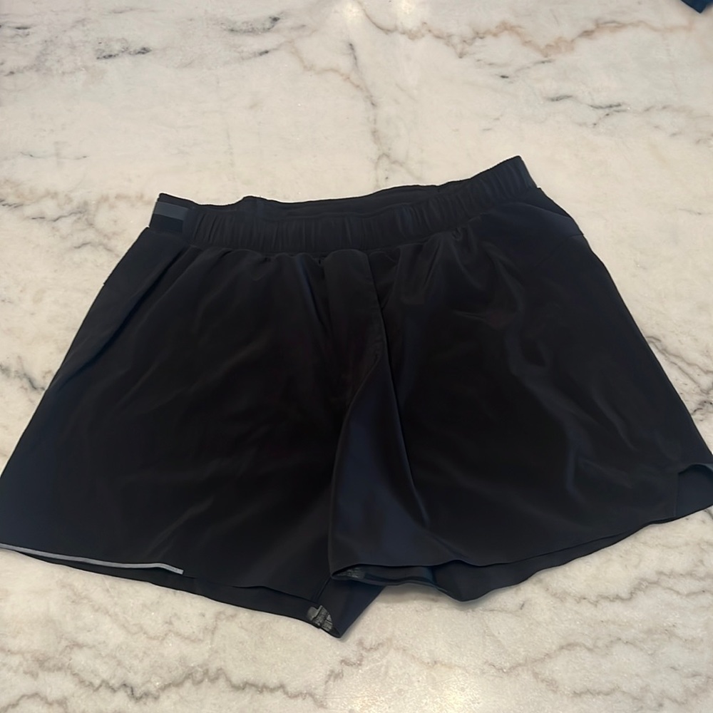 Lululemon 5inch surge shorts size large